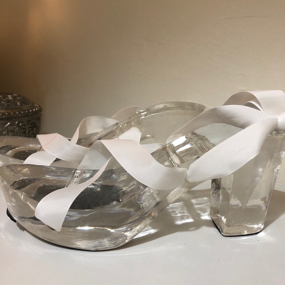 Marilyn Monroe Style Acrylic Lucite Resin Heels